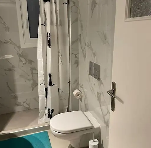 아파트 ξυλοκαστρο σπίτι δίπλα στα πεύκα και τη θάλασσα!