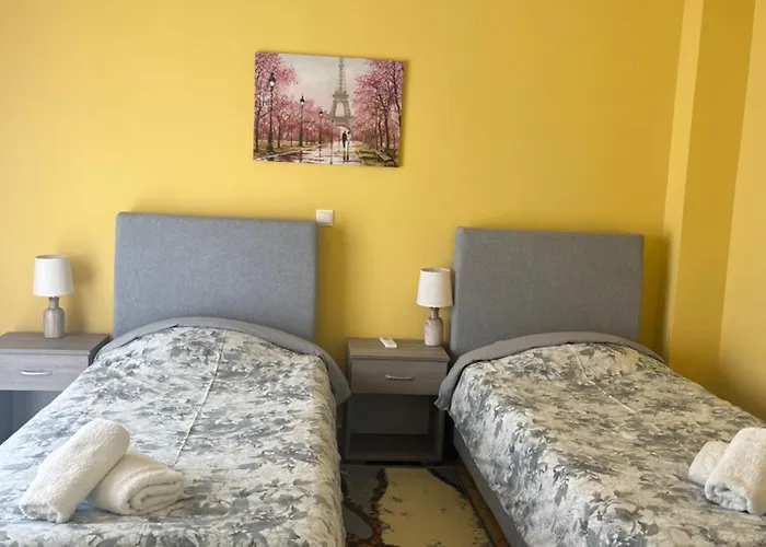 ξυλοκαστρο σπίτι δίπλα στα πεύκα και τη θάλασσα! 자일로카스트론